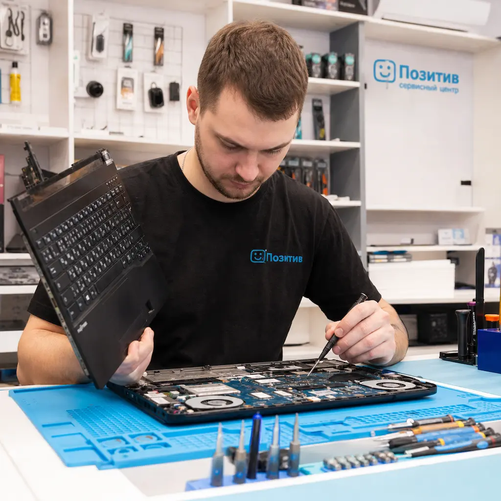 заменить клавиатуру на ноутбуке Fujitsu в Смоленске